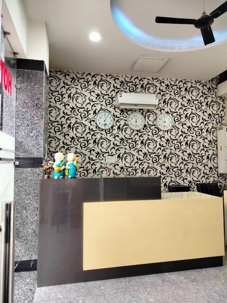 Hotel White House Residency By GRB in Sonipat, India