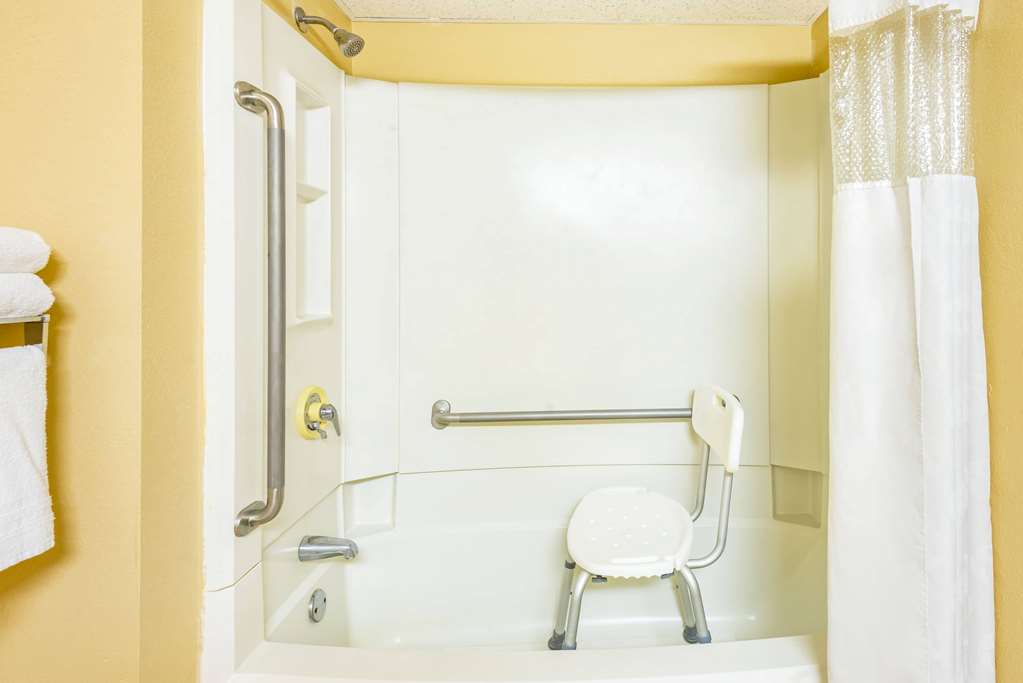 Ramada by Wyndham West Atlantic City - photo 25