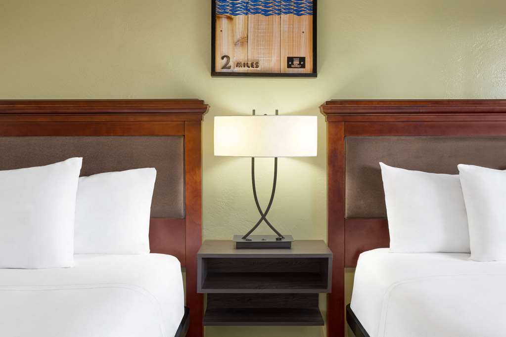 Baymont by Wyndham Fort Bragg - photo 21