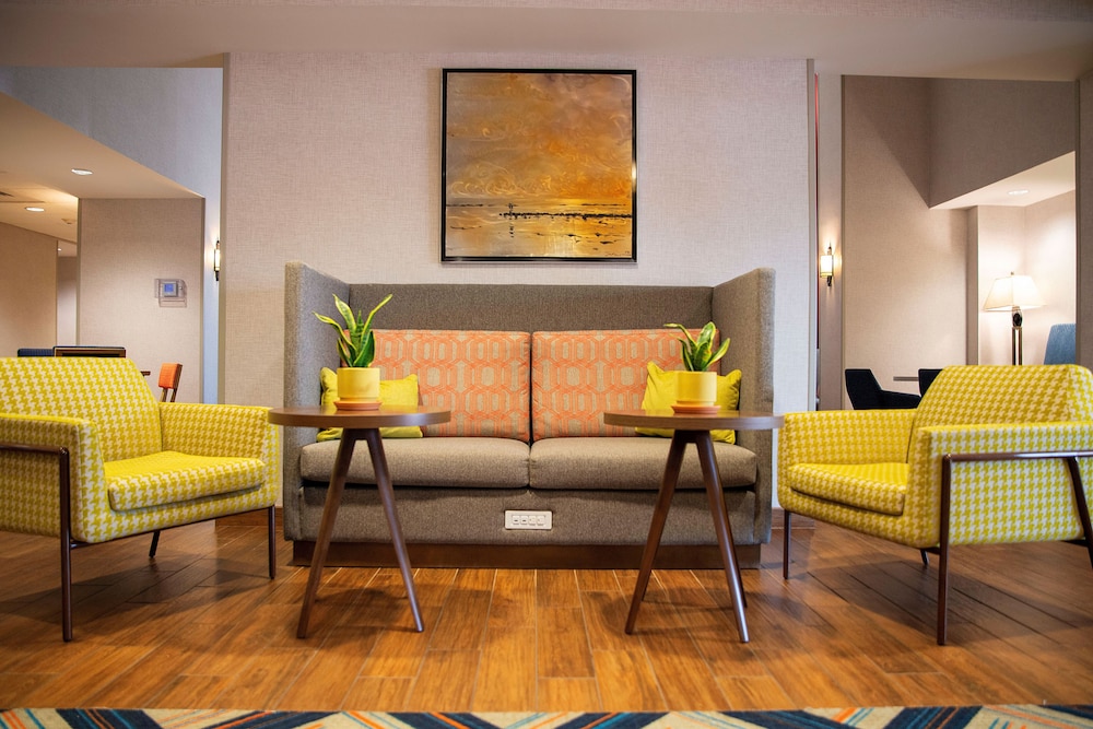 Hampton Inn & Suites Jacksonville - photo 3