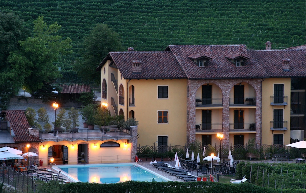 Hotel Barolo - carbon neutral hotel in Barolo