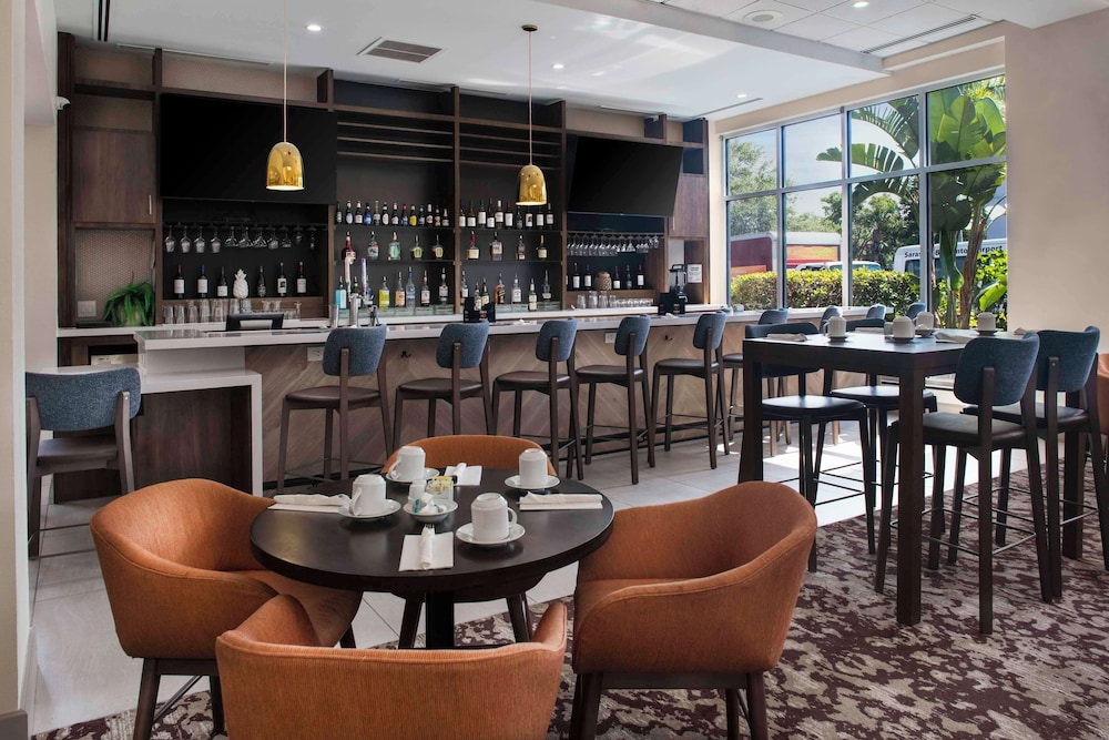 Hilton Garden Inn Sarasota Bradenton Airport - photo 16