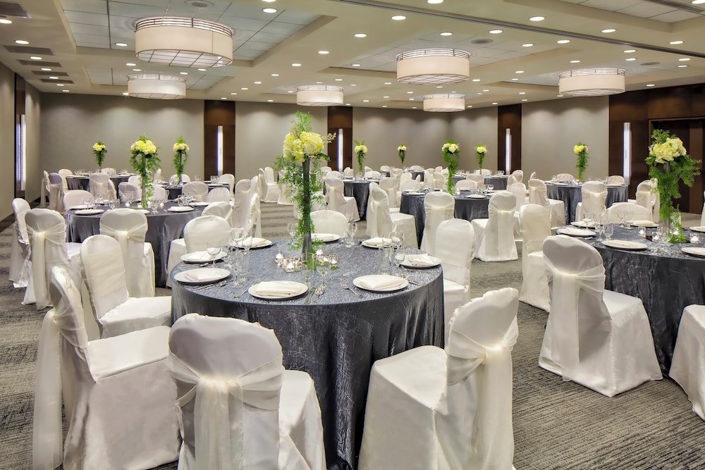 Crowne Plaza Chicago West Loop by IHG - photo 45