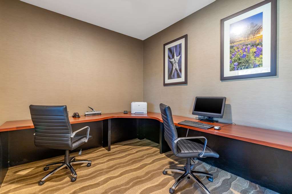 Comfort Suites Stone Oak - photo 26