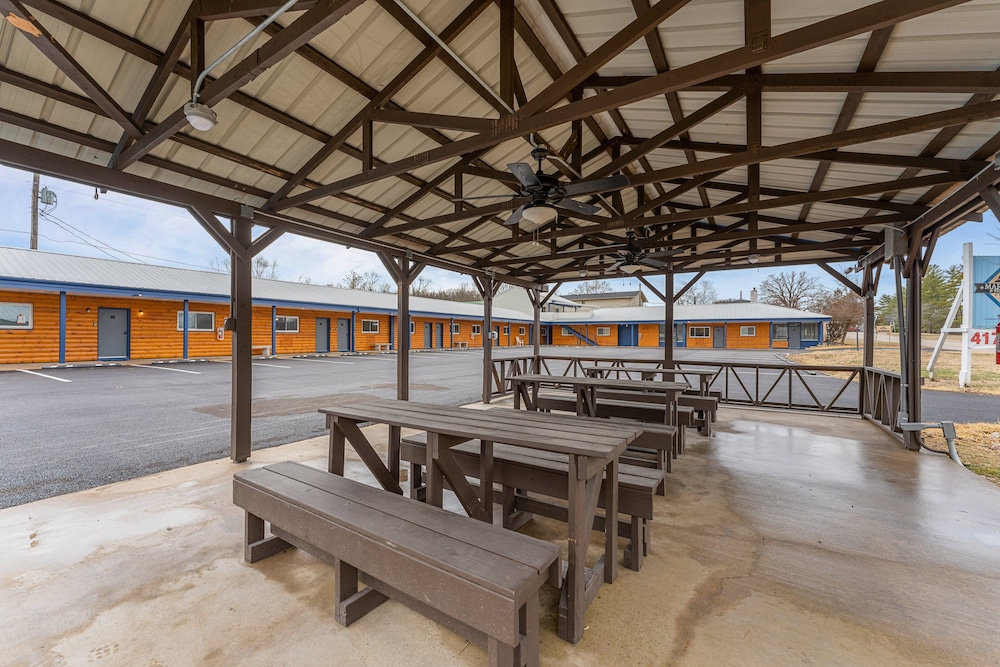Silver Cove Resort on Table Rock Unit 18 - photo 19