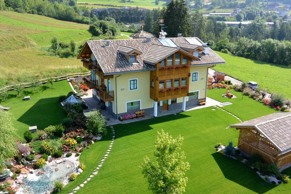 Agritur Maso Chemela — 4-Star Luxury Hotel in Cavalese, Italy