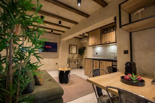 ThessCityLiving — 4-Star Luxury Hotel in Thessaloniki, Greece