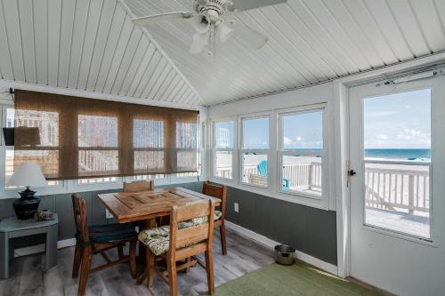 Beside the Sea by Oak Island Accommodations - photo 24