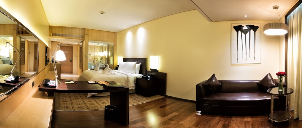 Courtyard By Marriott Bilaspur