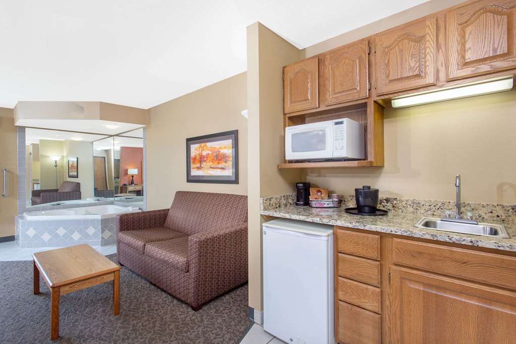 AmericInn by Wyndham Boscobel - photo 26