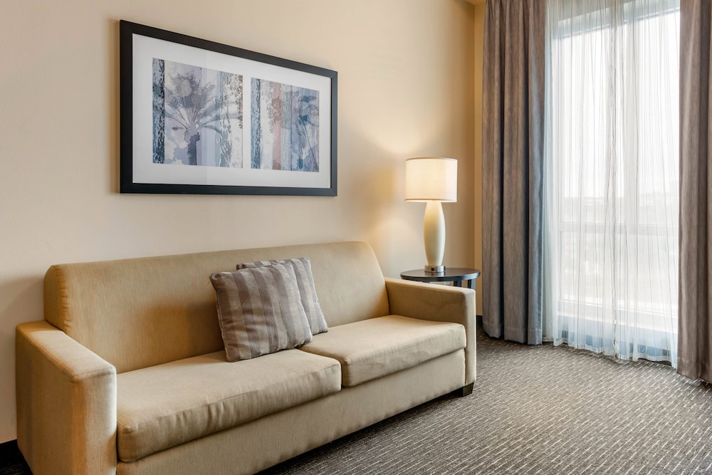 Staybridge Suites St. Petersburg Downtown by IHG - photo 27
