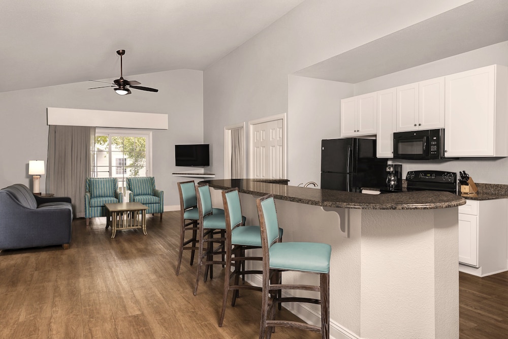 Club Wyndham at the Cottages - photo 13