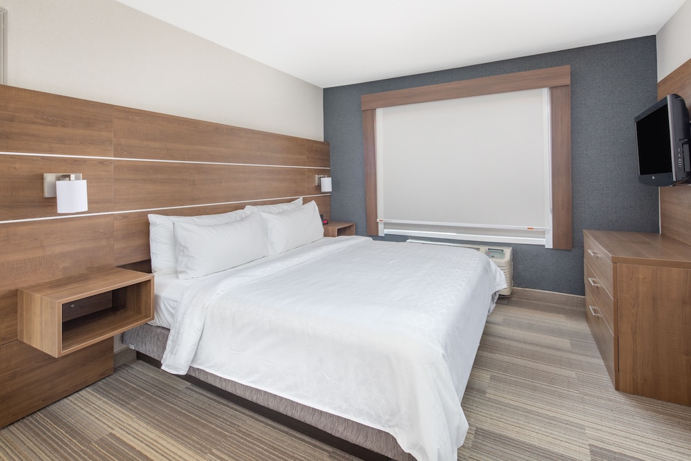 Holiday Inn Express San Diego Airport Old Town by IHG - photo 3