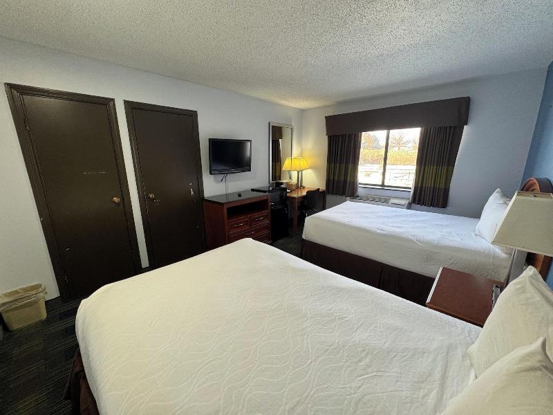 South Ridge Inn - photo 10