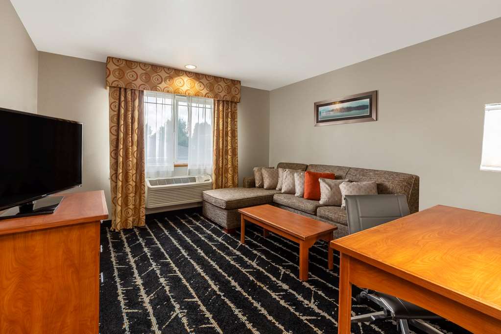 La Quinta Inn & Suites by Wyndham Vancouver - photo 24