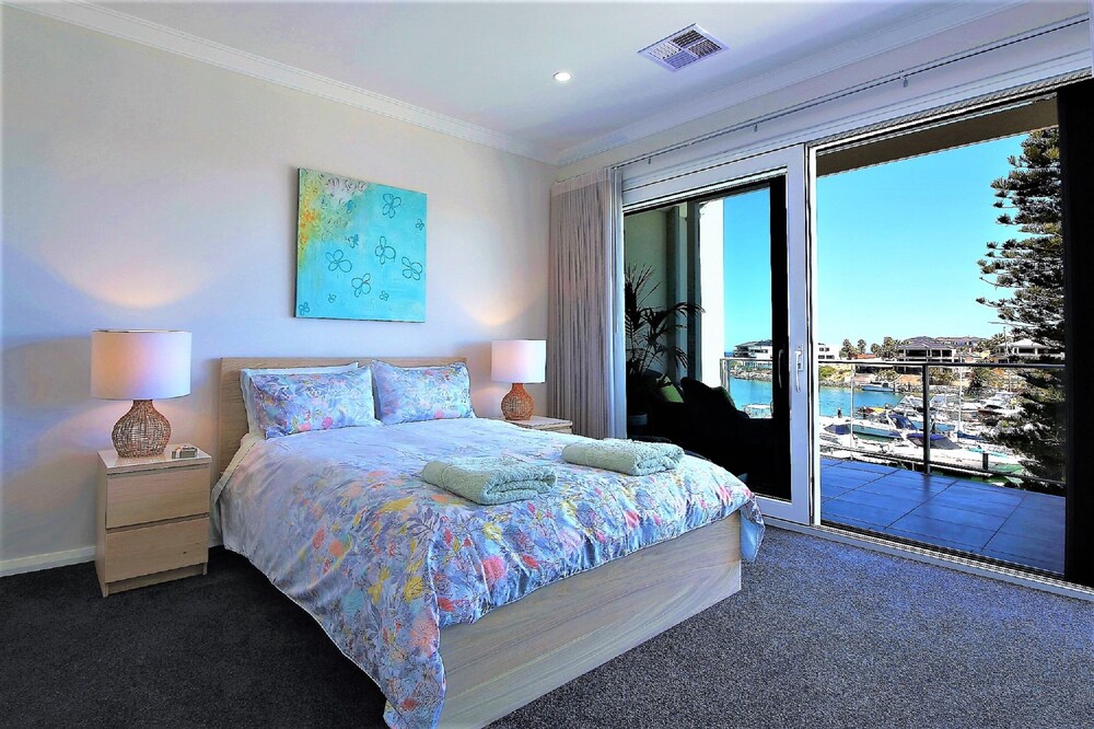 Studio Style Mindarie Marina — 4-Star Luxury Hotel in Mindarie, Australia