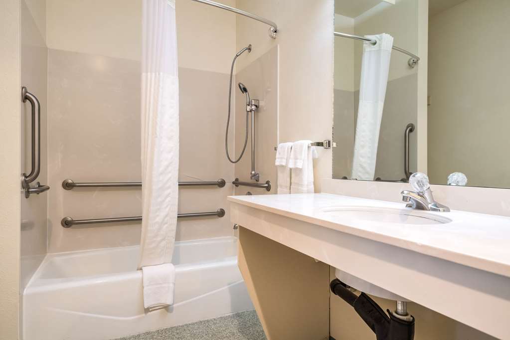 Quality Inn & Suites Bainbridge Island - photo 29