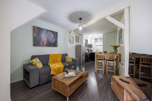 Le Grand Jungle Hyper Centre Wifi Lave Linge in Mont-De-Marsan, France