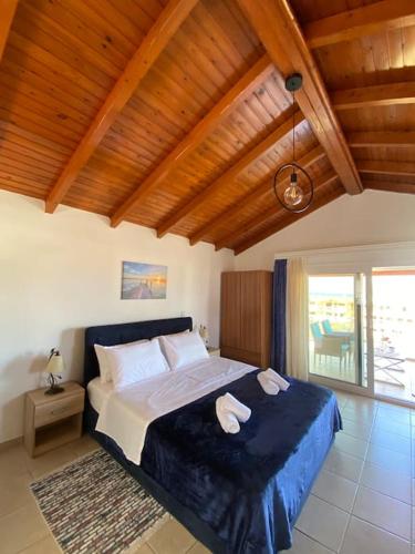 George's Apartment — 4-Star Luxury Hotel in Korinthos, Greece