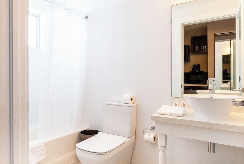 Waterside Hotel and Suites - photo 21