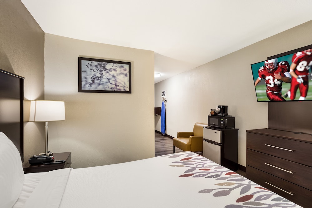 Red Roof Inn Allentown South - photo 12