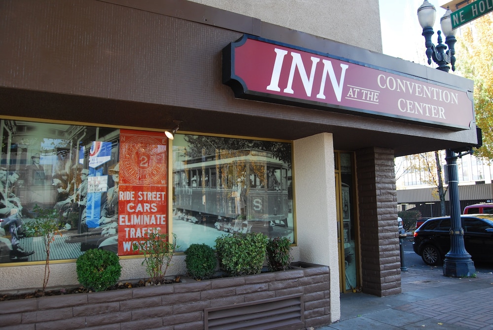 Inn At The Convention Center - photo 35