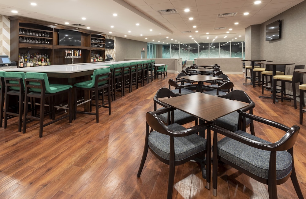 Holiday Inn Marquette by IHG - photo 38
