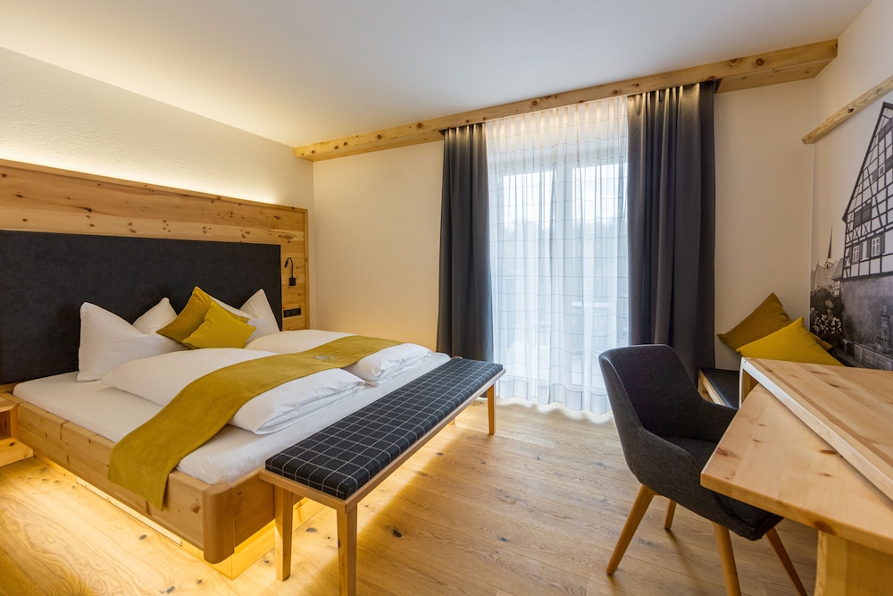 Gästehaus Sonnenwirth — 4-Star Luxury Hotel in Heilbronn, Germany