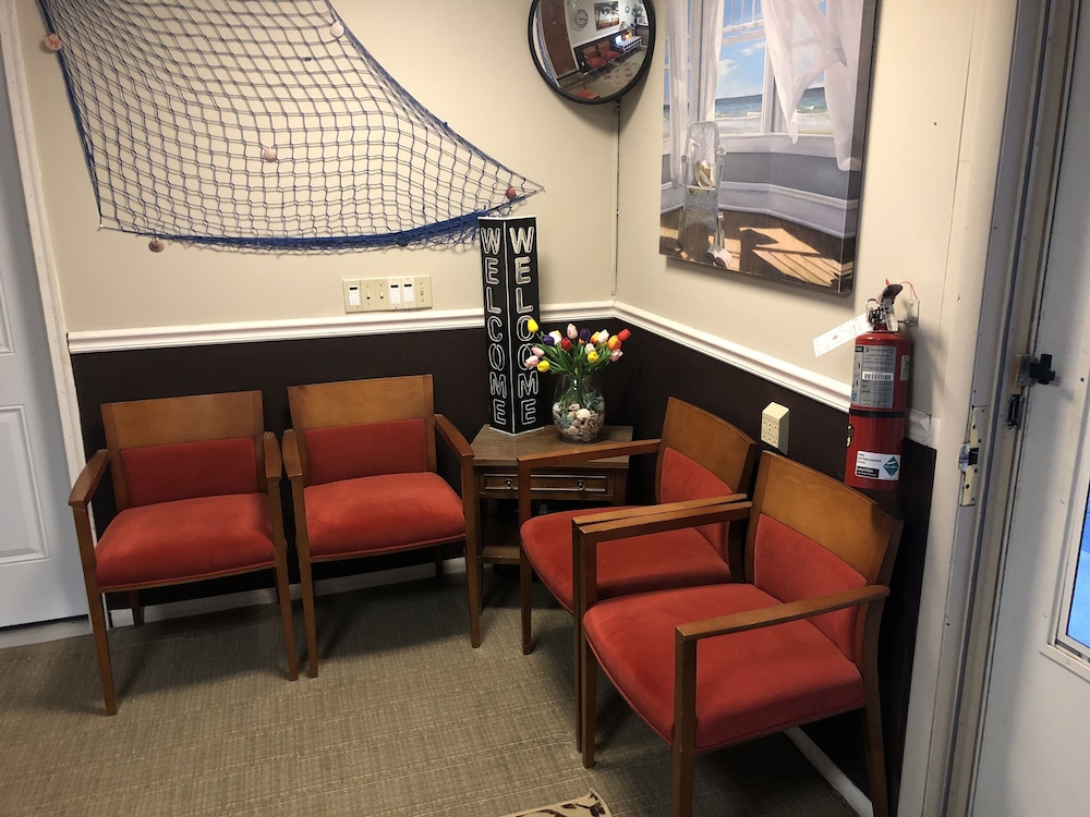 Rolling Hills Motel - photo 2