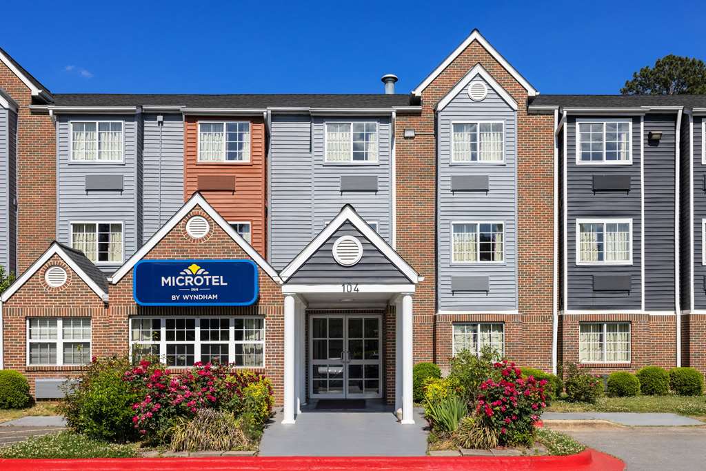Microtel Inn by Wyndham Raleigh Durham Airport - carbon neutral hotel in Morrisville