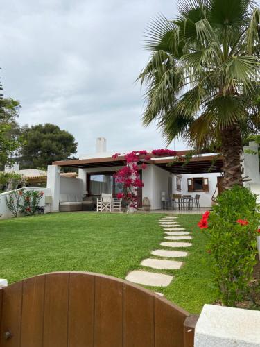 Villa Denni — 4-Star Luxury Hotel in Ermioni, Greece
