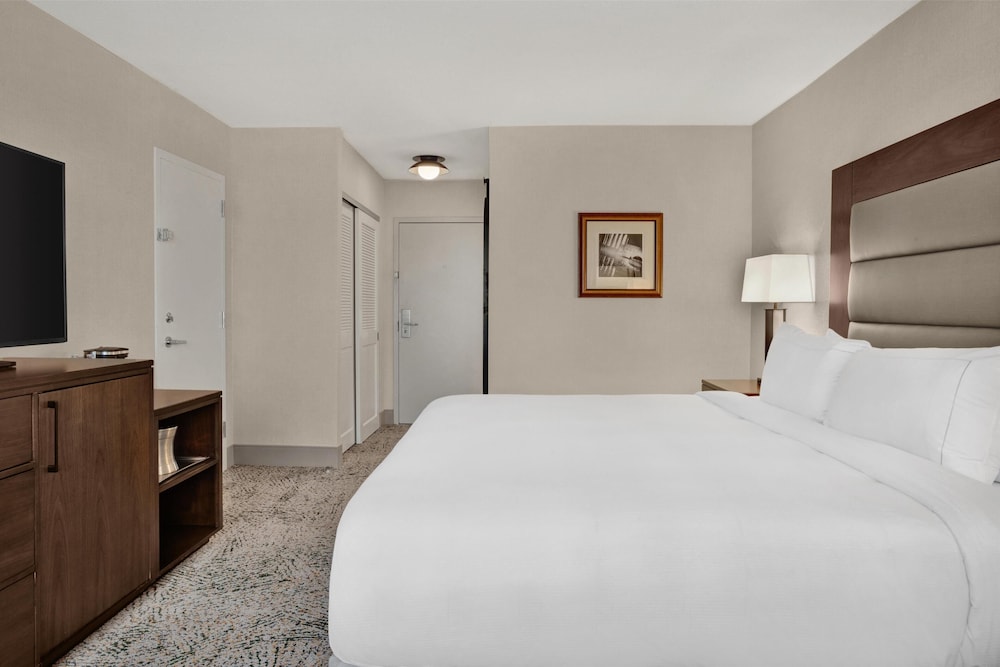 Hilton Arlington National Landing - photo 19