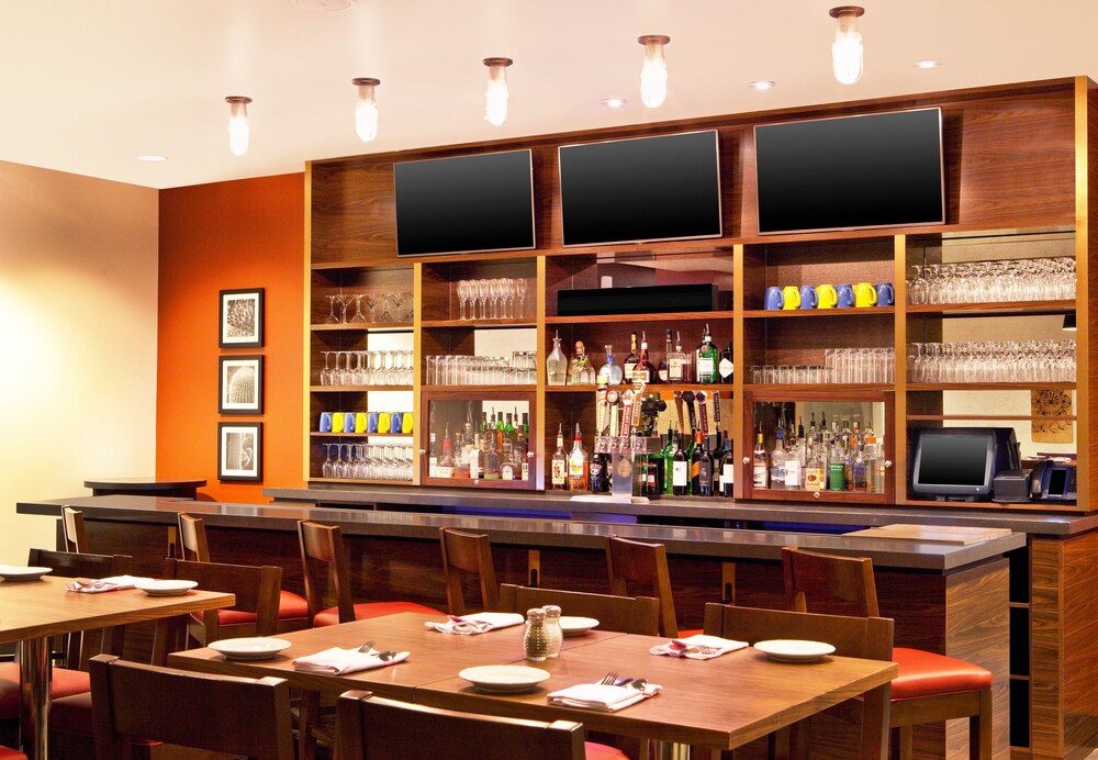 Four Points By Sheraton At Phoenix Mesa Gateway Airport - photo 14
