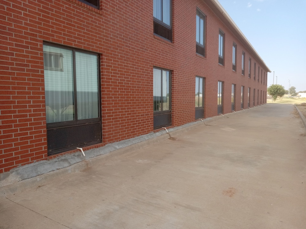 Days Inn by Wyndham Alva - photo 30