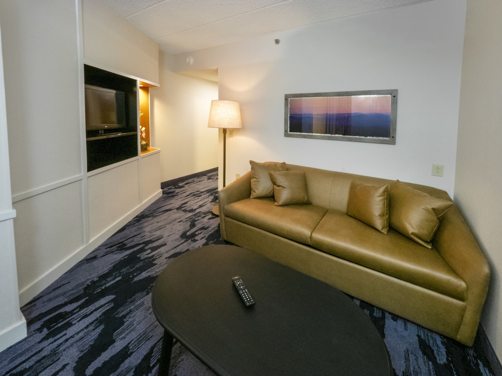 Fairfield Inn & Suites by Marriott Hazleton - photo 10