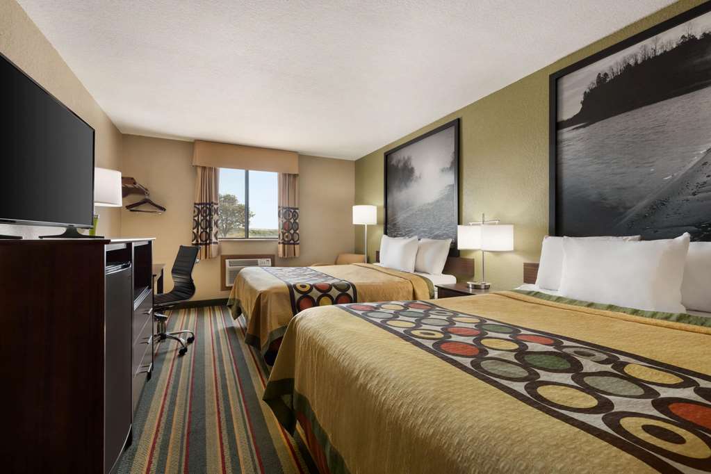 Super 8 by Wyndham Sikeston Miner Area - photo 18