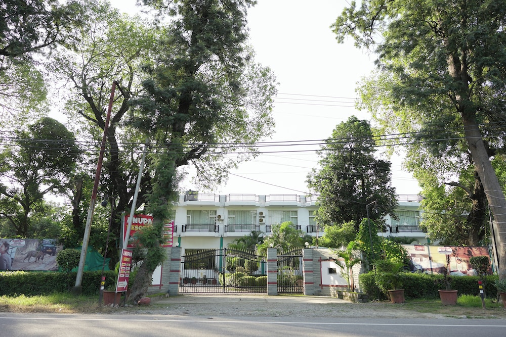 Anupam Resort - carbon neutral hotel in Ramnagar