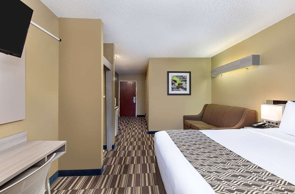 Microtel Inn by Wyndham Dry Ridge - photo 19