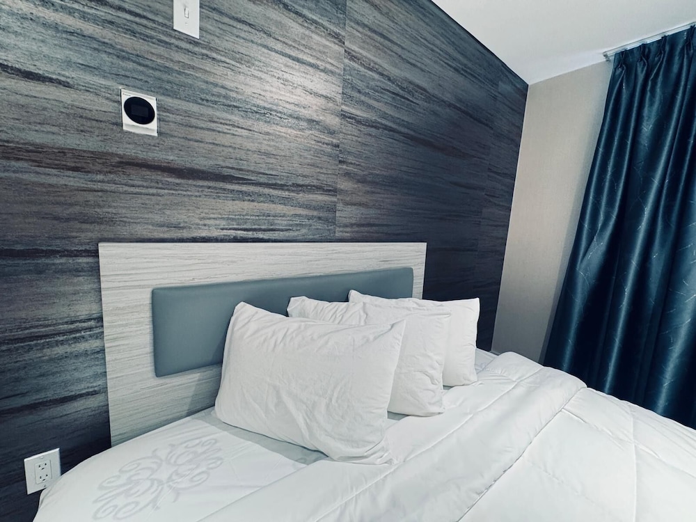 Rose Hotel Bronx - photo 3