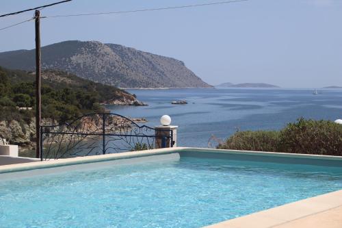 Livealot Villa — 4-Star Luxury Hotel in Ermioni, Greece