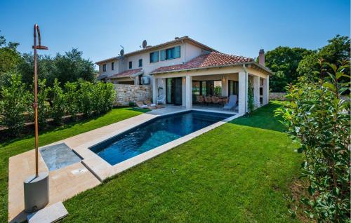 Gorgeous Home In Bale With Sauna — 5-Star Luxury Hotel in Bale, Croatia