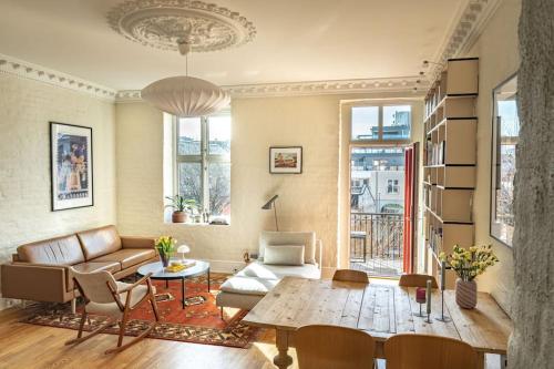 Attraktiv og klassisk leilighet midt i Oslo 80m2 — 4-Star Luxury Hotel in Oslo, Norway
