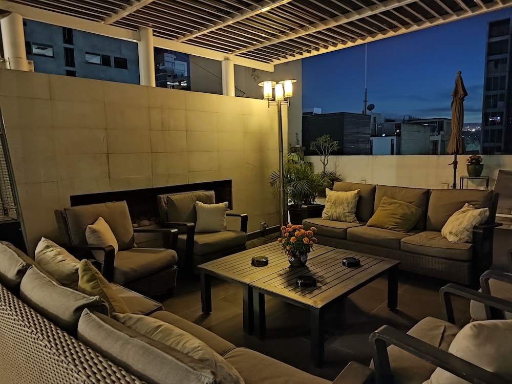 Sundeck