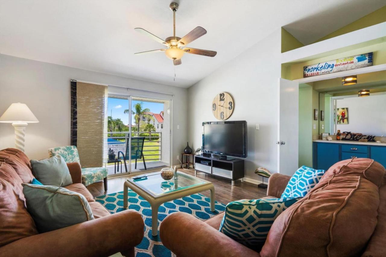 St Pete Isla Del Sol Verde E 6 246 Pool View in St. Petersburg, United States