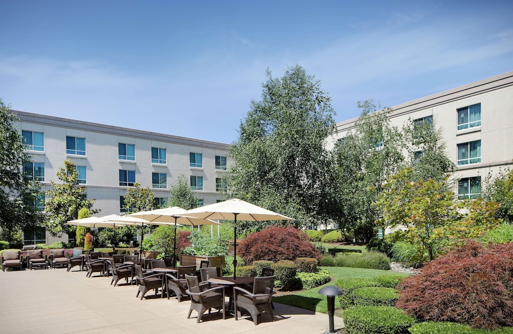 Hilton Seattle Airport & Conference Center - photo 56