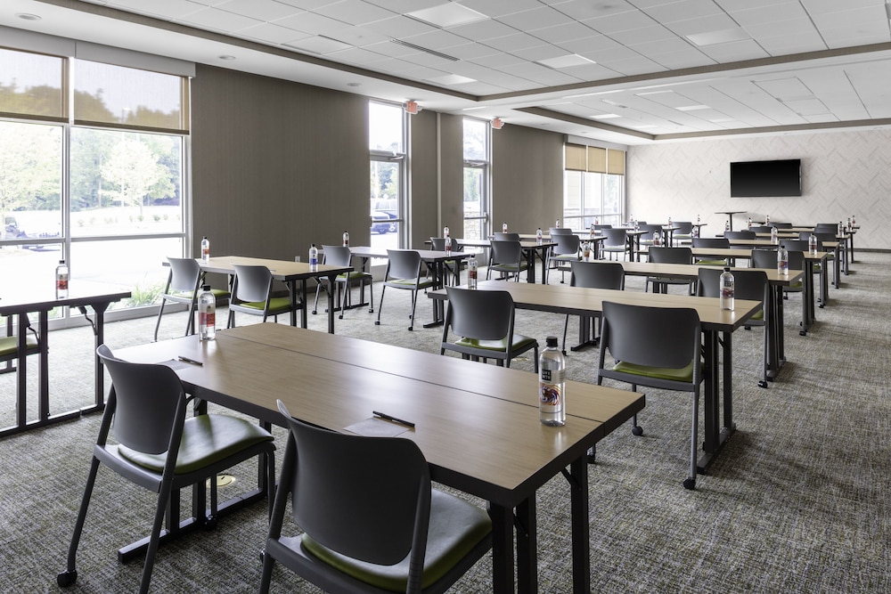 SpringHill Suites by Marriott Atlanta Alpharetta Roswell - photo 15