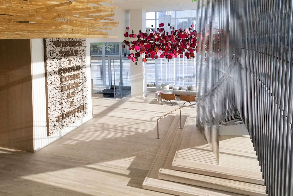 HALL Arts Hotel Dallas Curio Collection by Hilton - photo 4