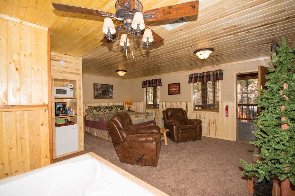 Upper Canyon Inn & Cabins - photo 54