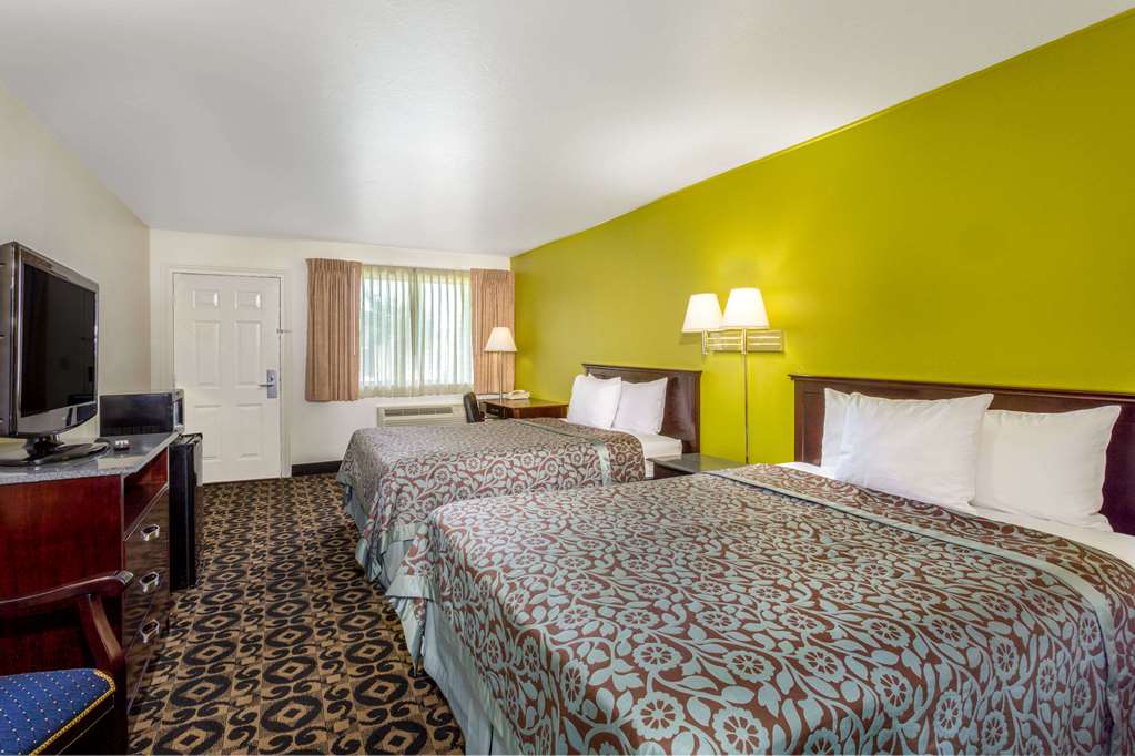 Days Inn by Wyndham Delta - photo 17