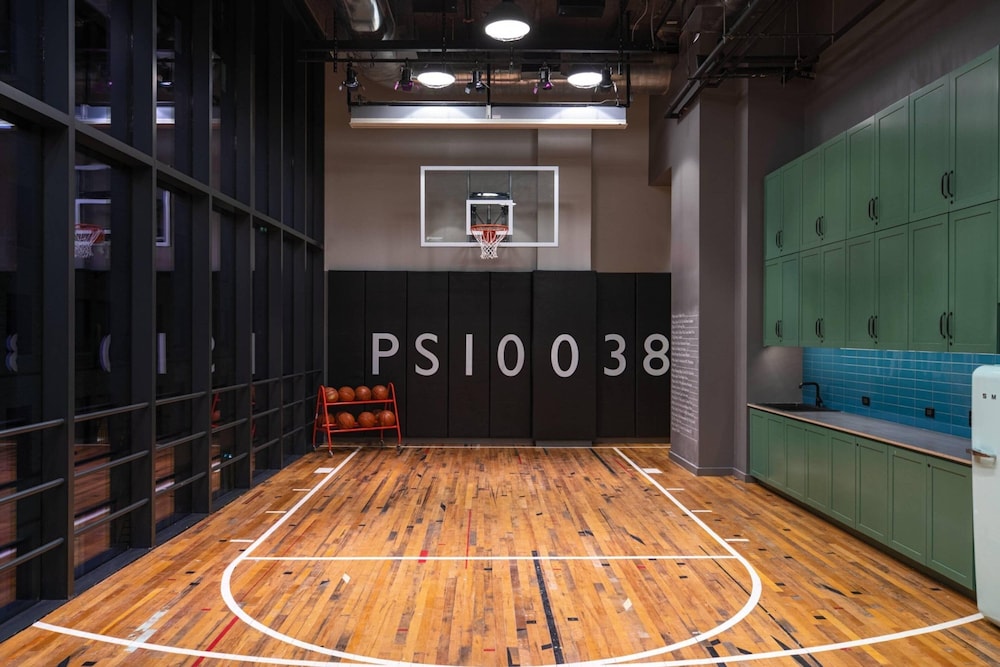 Moxy NYC Downtown - photo 35